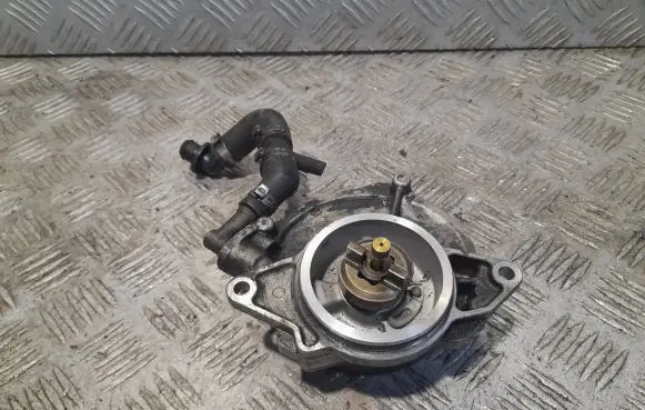 Audi A4 S4 B7 8E 8H Vacuum pump