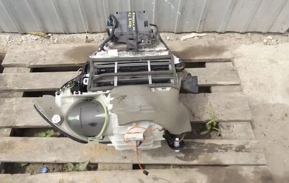 Citroen C3 Picasso Interior heater climate box assembly 