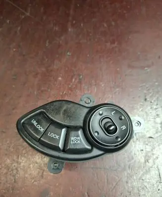 Hyundai Santa Fe Other switches/knobs/shifts 9353026000 9353026020 9353026030