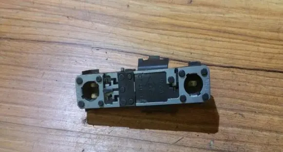 Renault Laguna I Tail light bulb cover holder