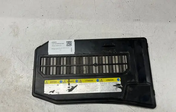 Volkswagen Touareg II Battery box tray cover/lid 7L0864643B