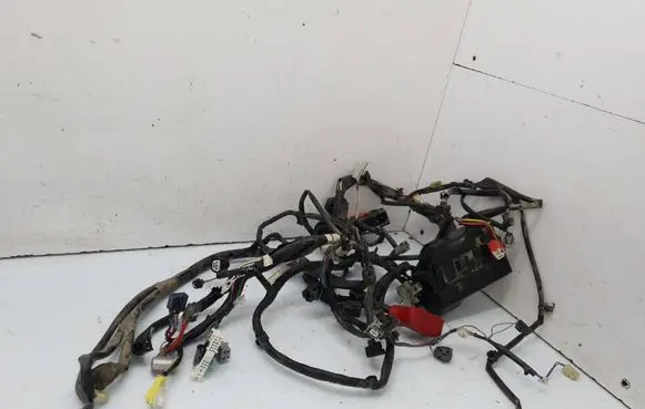 Daihatsu Sirion Engine installation wiring loom 82122B1010 82111B1190