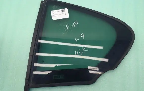 BMW 5 F10 F11 Rear vent window glass 51357182025 7182025