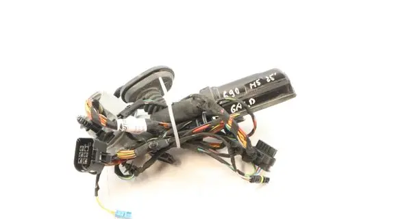 BMW M5 Rear door wiring loom 5A8BFB6 E5N54BA01 151020240402