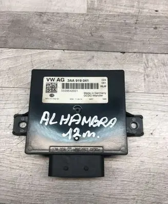 Seat Alhambra (Mk2) Power management control unit 3AA919041 8ES01045240 0329542001
