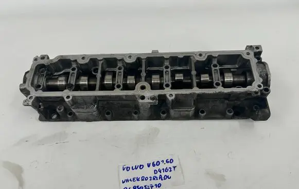 Volvo V60 Engine head 9685052710