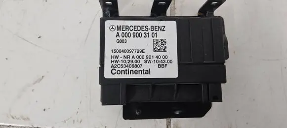 Mercedes-Benz Sprinter W906 Fuel injection pump control unit/module A0009003101 150040097729E A0009014000