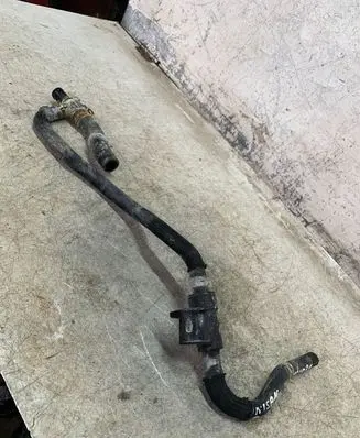 Nissan Qashqai J12 Engine coolant pipe/hose