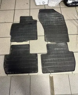 Mitsubishi Outlander Car floor mat set MZ313928 313928