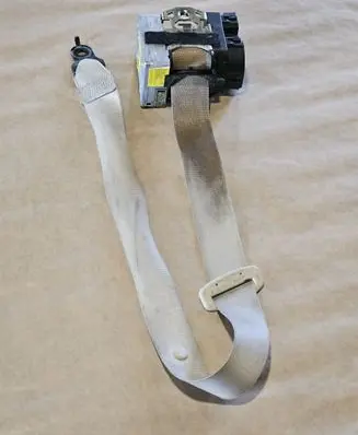 Mercedes-Benz SL R230 Front seatbelt 2308600185 A2308600185 23086001858J17