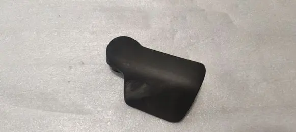 Engine bonnet (hood) release handle