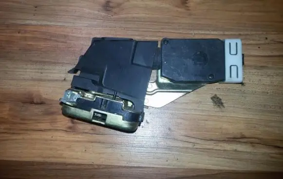 Mitsubishi Space Star Rear door lock