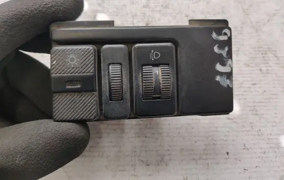 Volkswagen Transporter - Caravelle T4 Headlight level height control switch 701858099