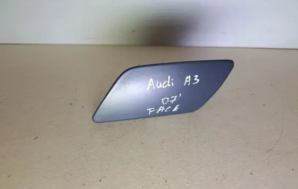 Audi A3 S3 8P Headlight washer spray nozzle cap/cover 8P4955275
