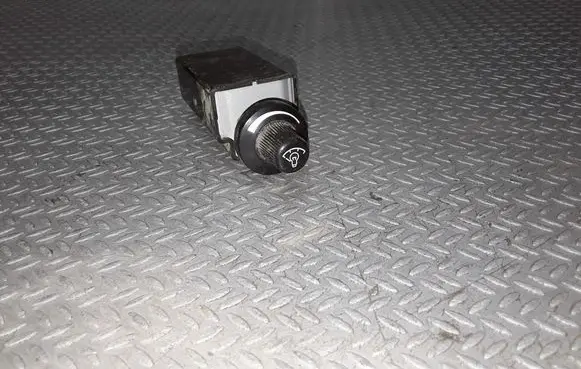 Mitsubishi Pajero Interior lighting switch MB196670