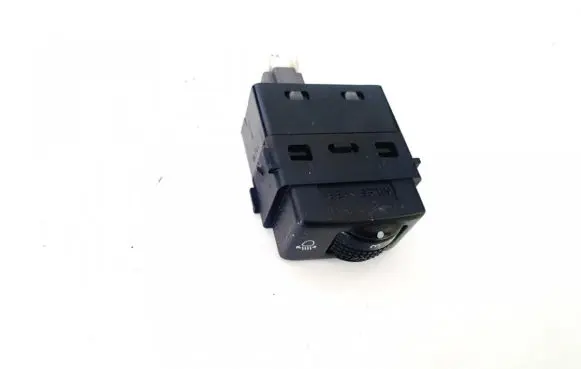 Nissan X-Trail T30 Headlight level height control switch