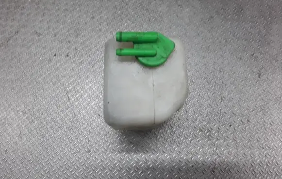 Suzuki Ignis Coolant expansion tank/reservoir