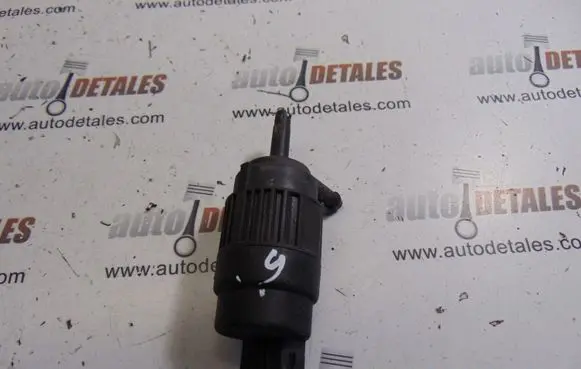 Mitsubishi Space Star Windscreen/windshield washer pump