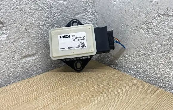 Toyota Auris 150 ESP acceleration yaw rate sensor 0265005650 8918306010 3010088
