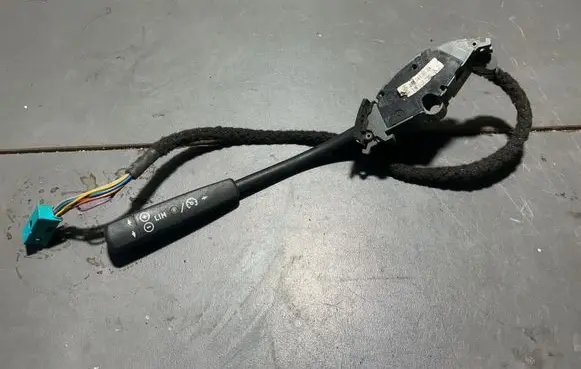 Mercedes-Benz E W210 Cruise control switch 2085450324