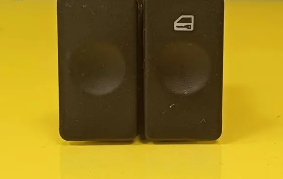 Volvo 460 Central locking switch button 472163