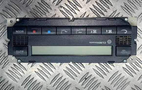 Volkswagen PASSAT B5 Climate control unit 3B1907044A 5HB00761702