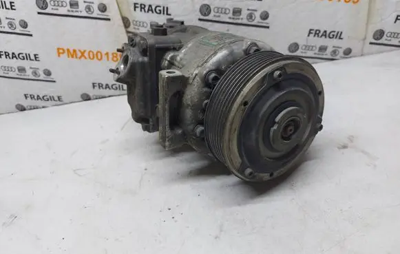 Volkswagen Golf V Air conditioning (A/C) compressor (pump) 1K0820803Q 8676F 05213007563