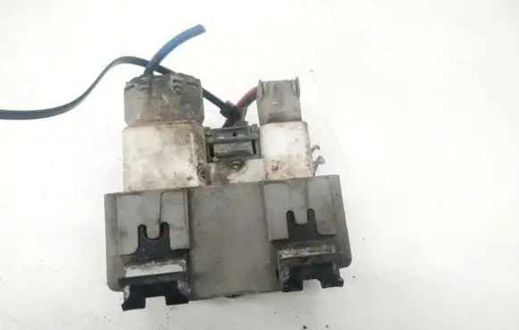 Coolant fan relay