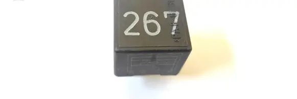 Volkswagen PASSAT B5 Other relay 443919578C