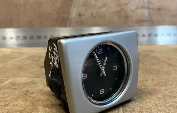 Audi A8 S8 D4 4H Clock 4H0919204Q