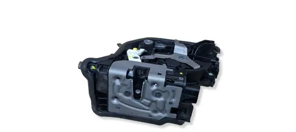 BMW X3 G01 Front door lock 9492101