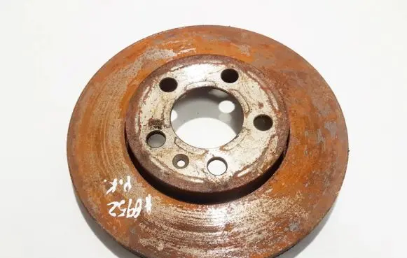 Volkswagen Fox Front brake disc ventiliuojamas