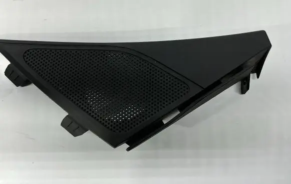 Chevrolet Camaro Side speaker trim/cover AMQ60353 W527