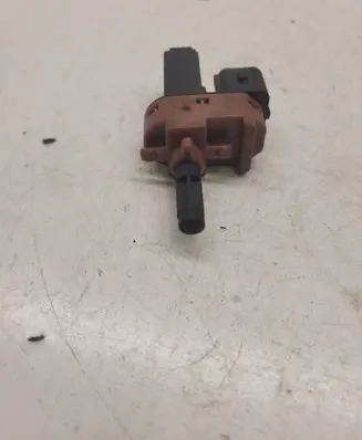 Clutch pedal sensor