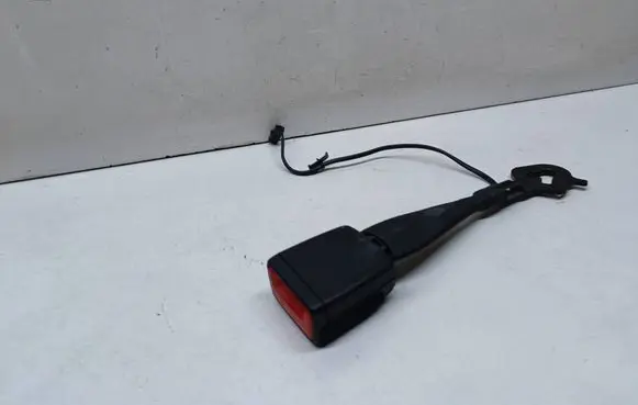 Audi Q7 4M Front seatbelt buckle 4M0857755E