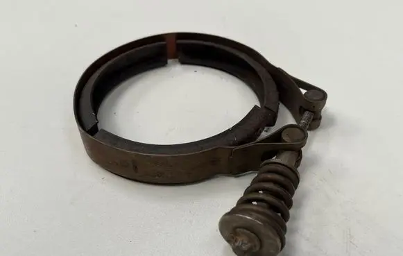 BMW 5 E60 E61 Muffler pipe connector clamp 7793677
