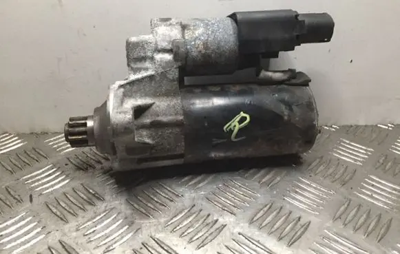 Volkswagen PASSAT CC Starter motor