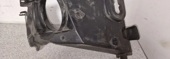 BMW 7 E38 Other engine bay part 8192735
