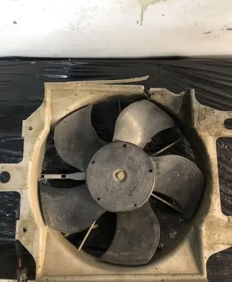 Iveco Daily 6th gen Electric radiator cooling fan 90050541