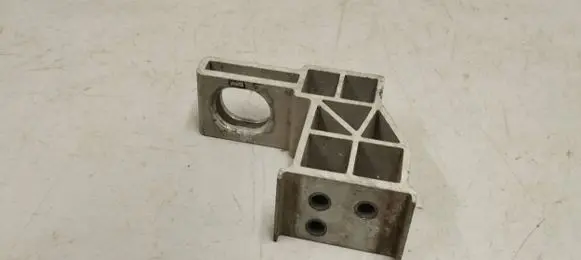 Mercedes-Benz E W213 Radiator mount bracket A2135010720