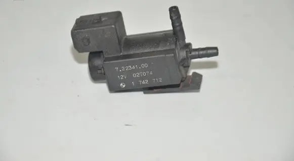 BMW 5 E39 Turbo solenoid valve 1742712