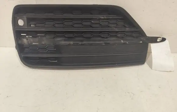 Volvo XC90 Front bumper lower grill 31383441