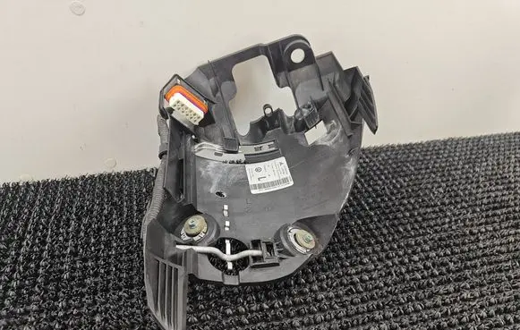 Volkswagen New Beetle Headlight/headlamp mounting bracket 1C0941053 010906A