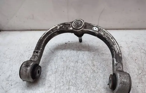 Mercedes-Benz ML W164 Front upper control arm/wishbone