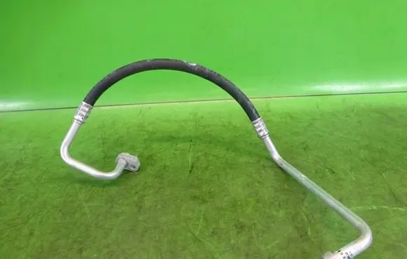 Infiniti Q30 Air conditioning (A/C) pipe/hose 924905DB3A