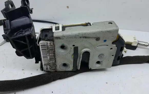 Lancia Thema Front door lock P04589916AD