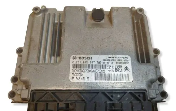 Peugeot 308 Engine control unit/module ECU 0281015847 9674245180 9666729580