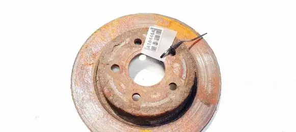 Ford Focus Rear brake disc neventiliuojamas