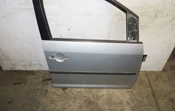 Volkswagen Caddy Front door 6Q0831547A