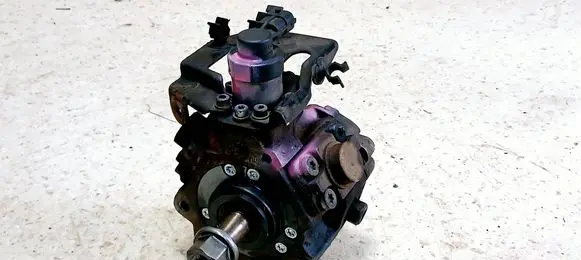 Citroen C4 I Picasso Fuel injection high pressure pump 0445010102 0928400607 0401850513